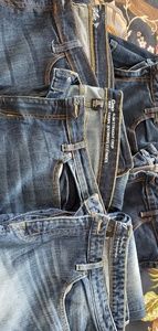 5 pairs of jeans! 3 cropped, 2 ankle!